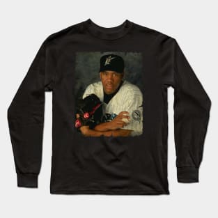 Livan Hernandez - 26 Strikeouts Over Long Sleeve T-Shirt